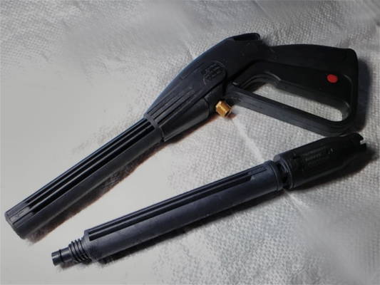 пистолет резьба под ручкой