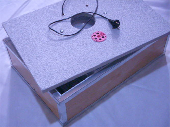 Наседка 70 механический пластиковый