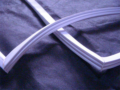 66x57-101x57 Stinol RF 345 на клей саморезы