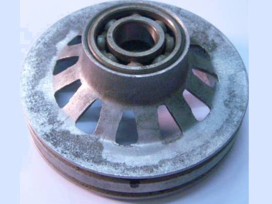 Нижняя алюминиевая крышка