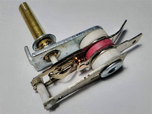 TY094-E, KST-820 10A 3 изолятора