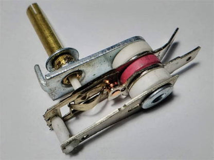 TY094-E, KST-820 10A 3 изолятора