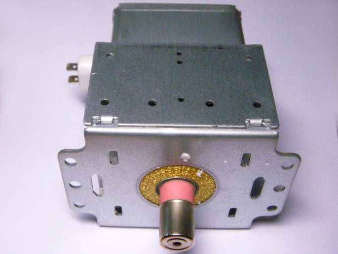 LG 2M213 выходы в сторону крепежа